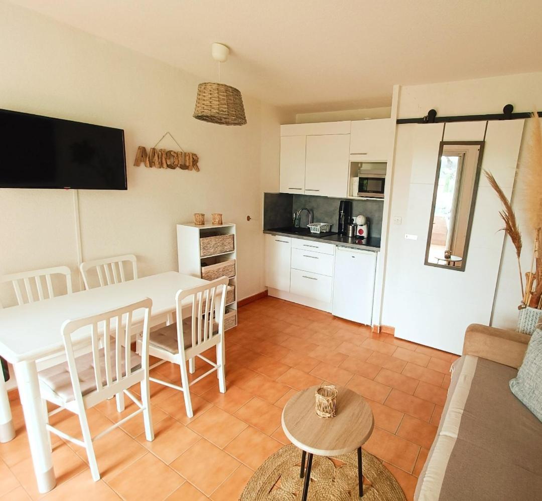 Studio Bord De Mer Terrasse Vue Mer Piscine Apartment Sainte-Maxime Exterior foto