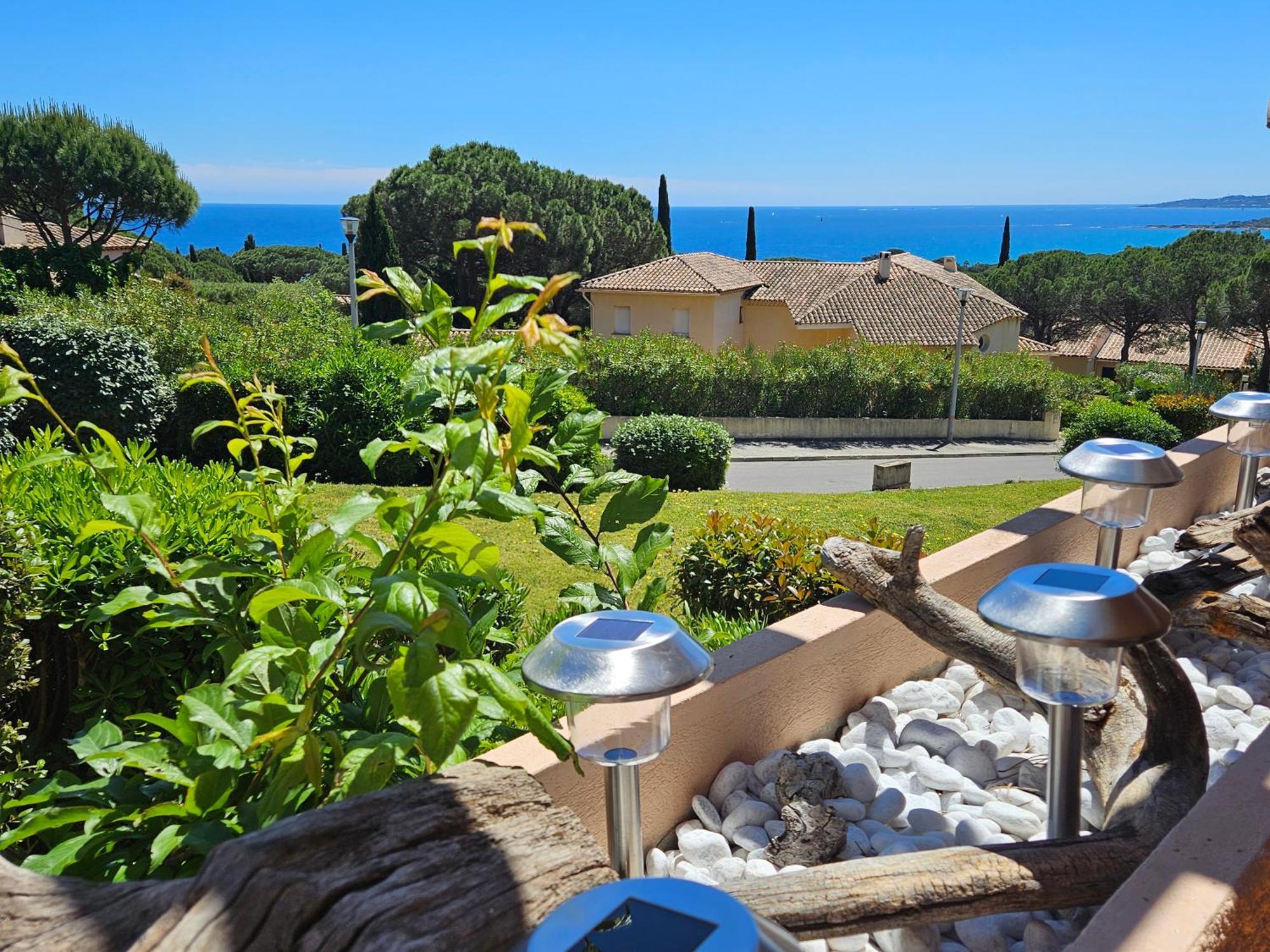 Studio Bord De Mer Terrasse Vue Mer Piscine Apartment Sainte-Maxime Exterior foto